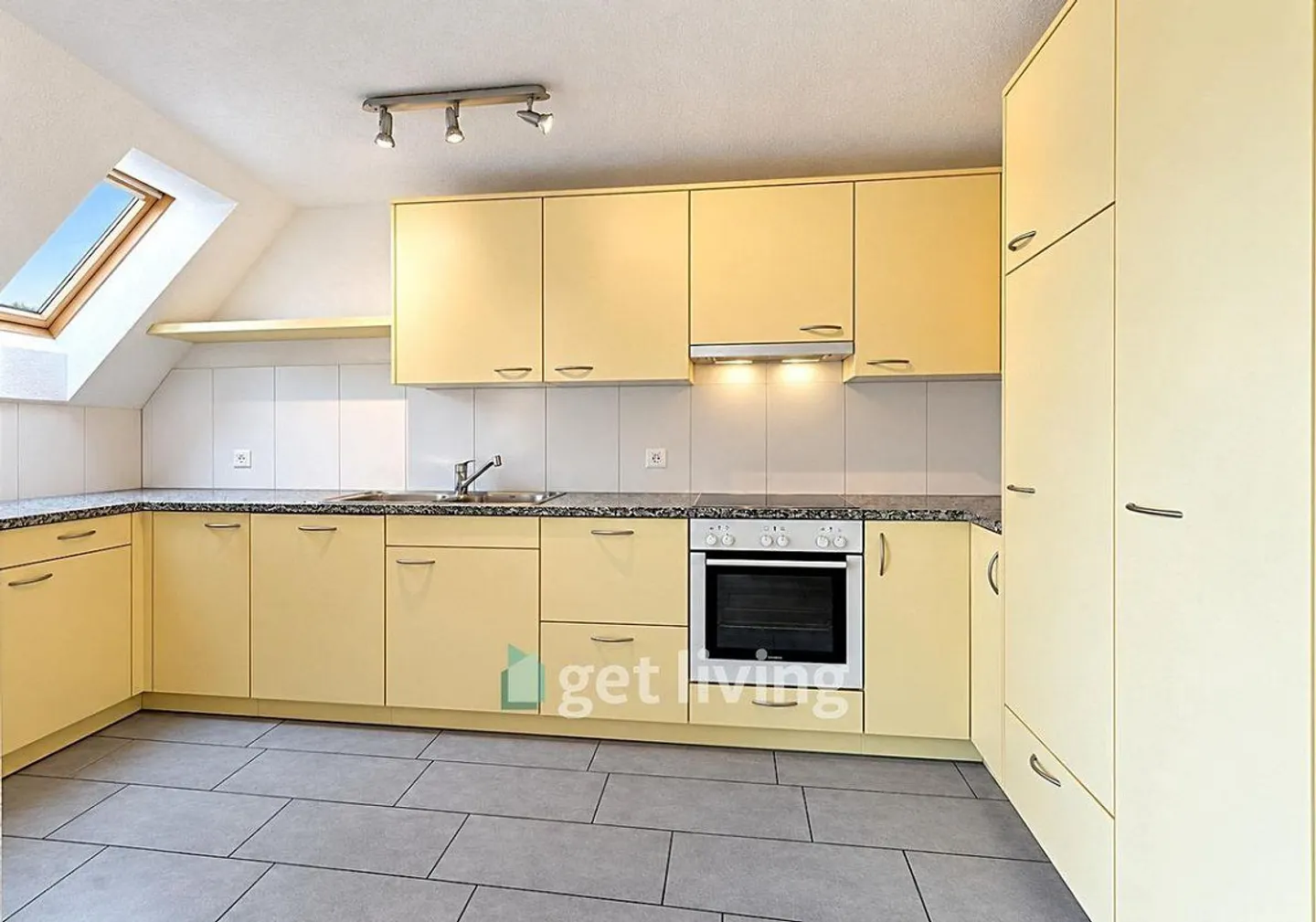 Modern 4.5-room penthouse apartment in idyllic location - Photo 4 of 11