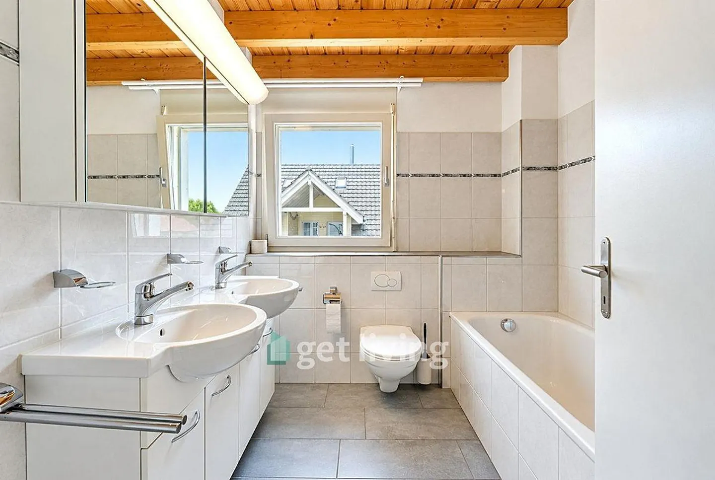 Modern 4.5-room penthouse apartment in idyllic location - Photo 5 of 11