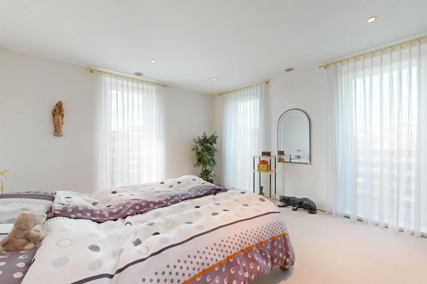 Exclusive 300 m² Penthouse Apartment with Private Lift Access – Wallisellen - Photo 9 of 13