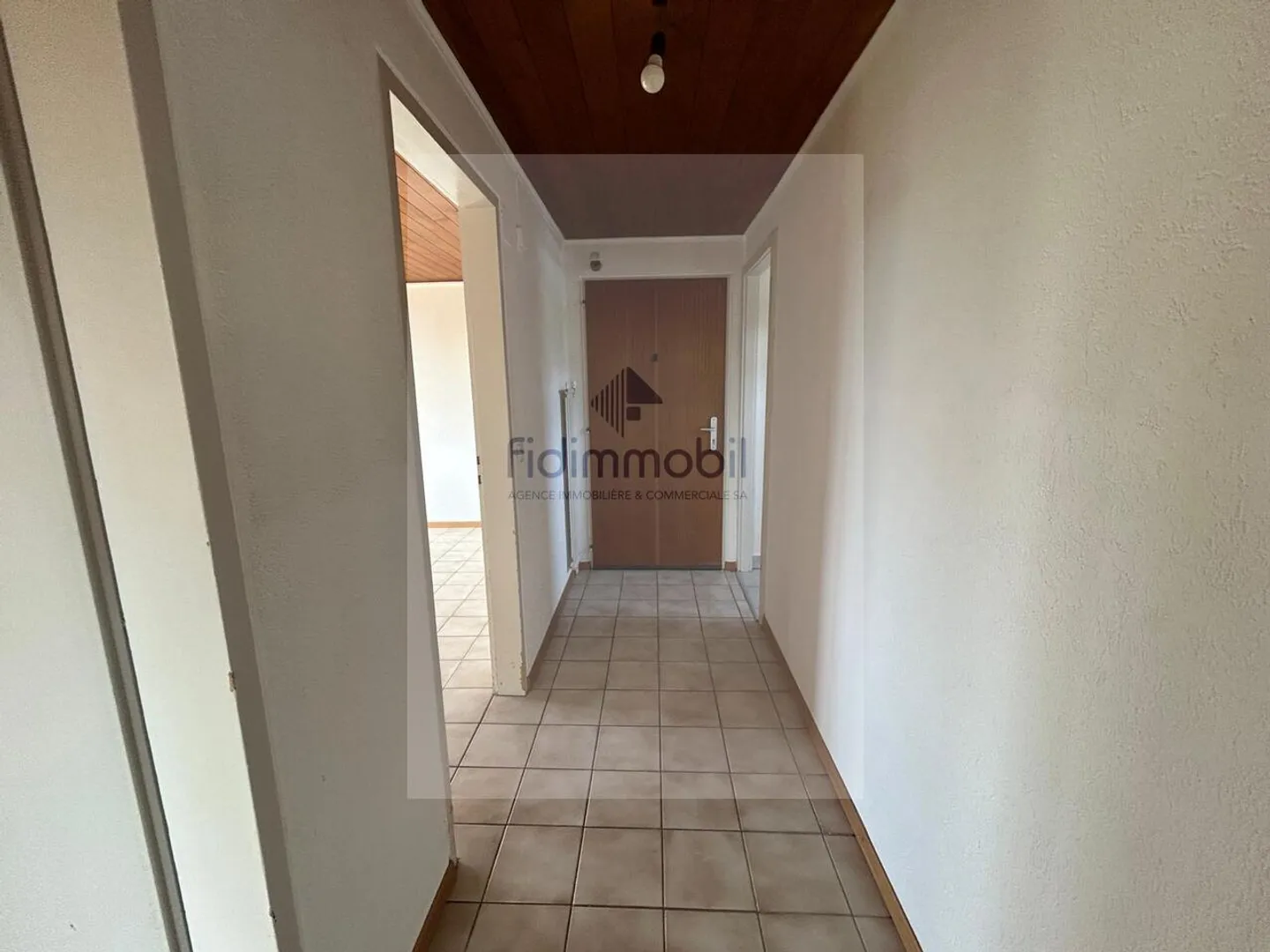 Apartment for rent - Photo 5 of 6