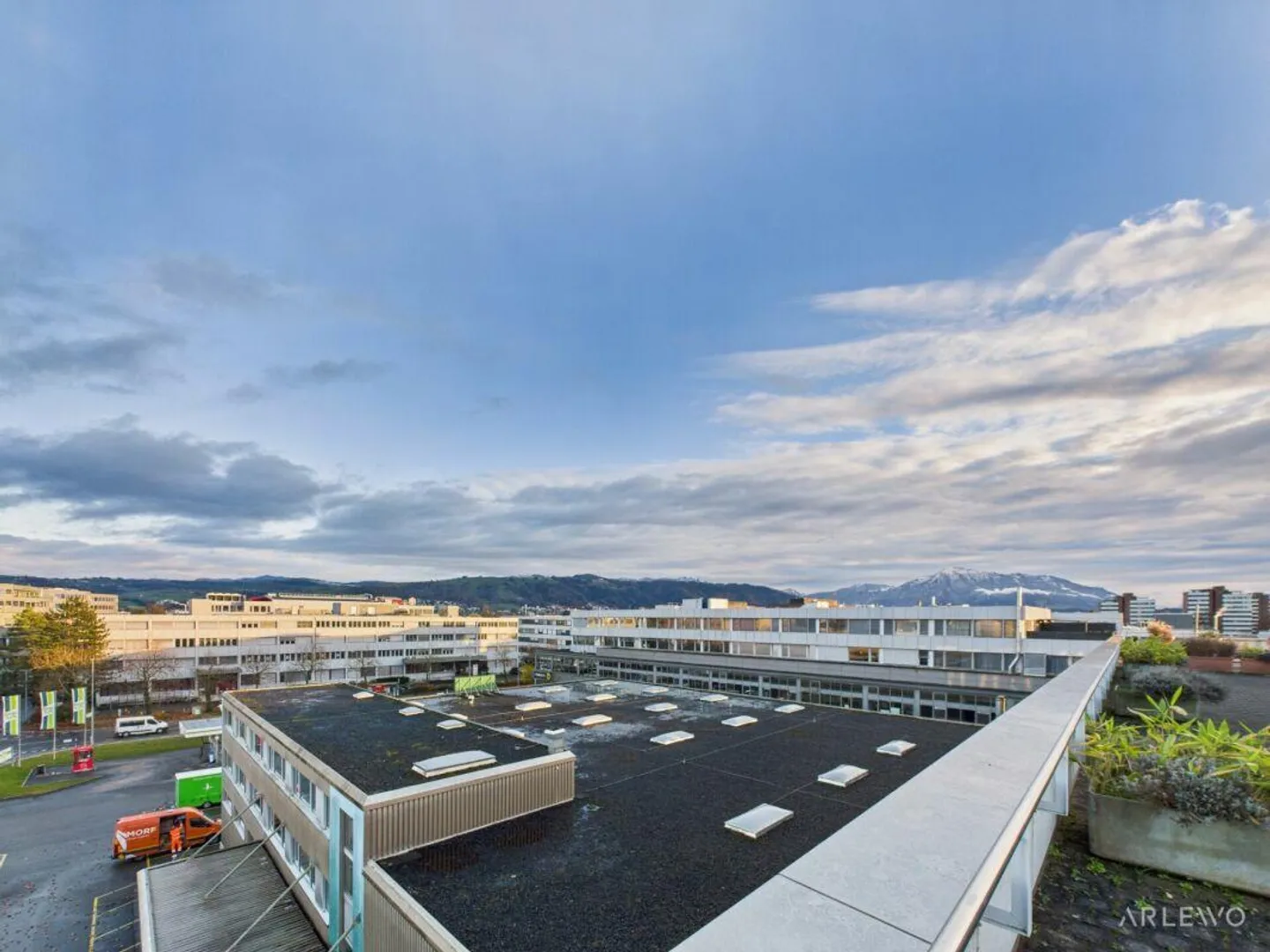 Bureau en Attique avec Grande Terrasse - Photo 17 sur 18