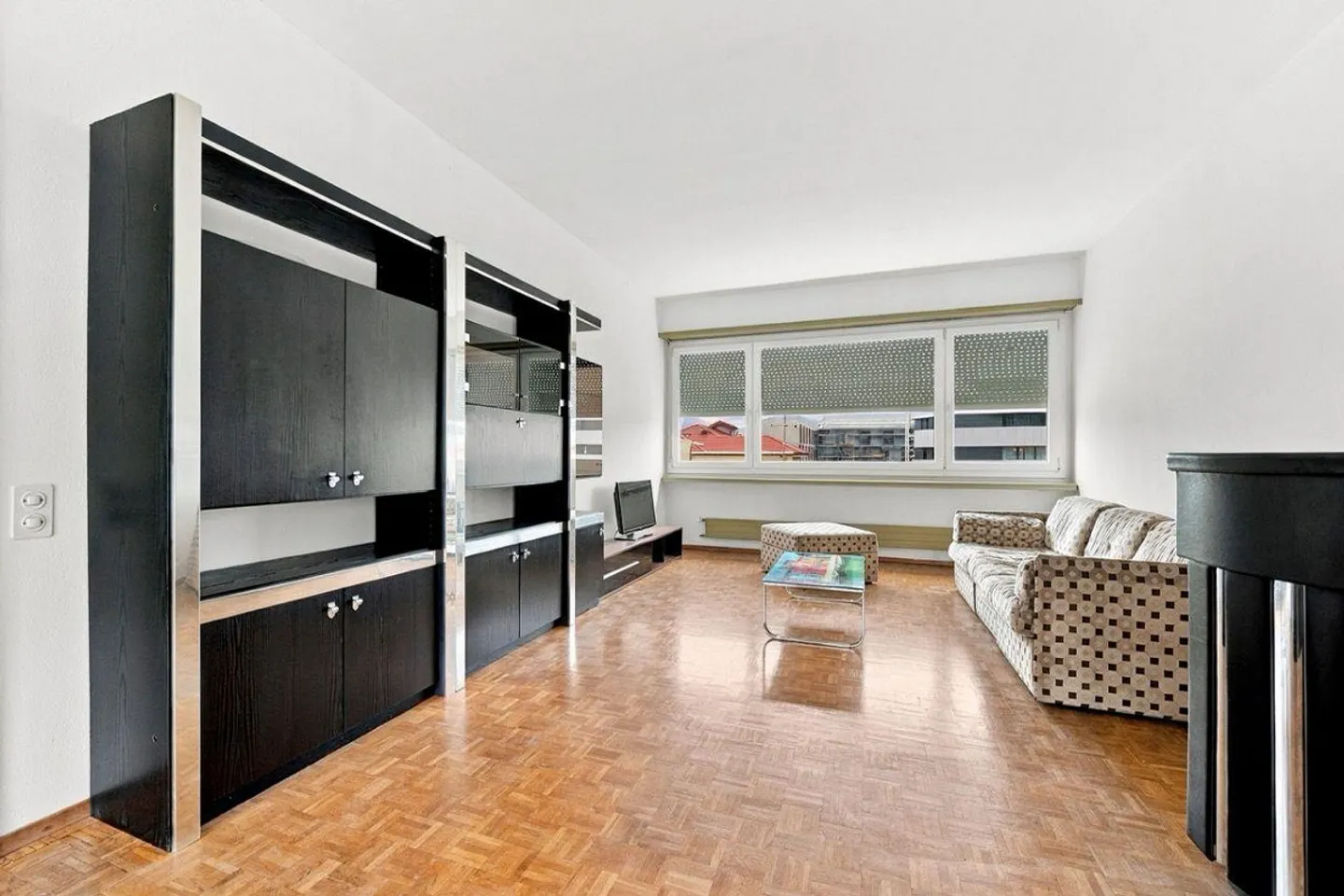 3.5-room apartment for rent, partially renovated and furnished - Photo 1 of 8