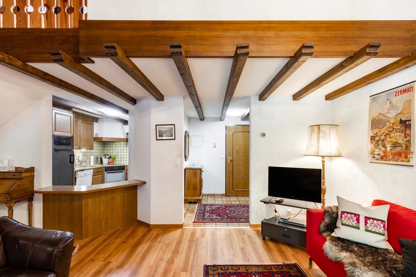 Duplex penthouse with character in a central location - Photo 2 of 11