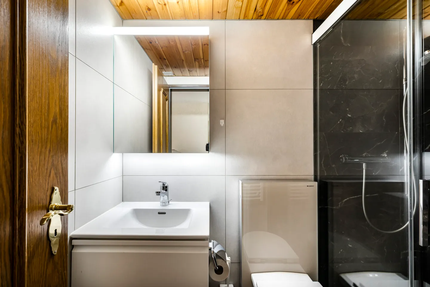 Duplex penthouse with character in a central location - Photo 6 of 11