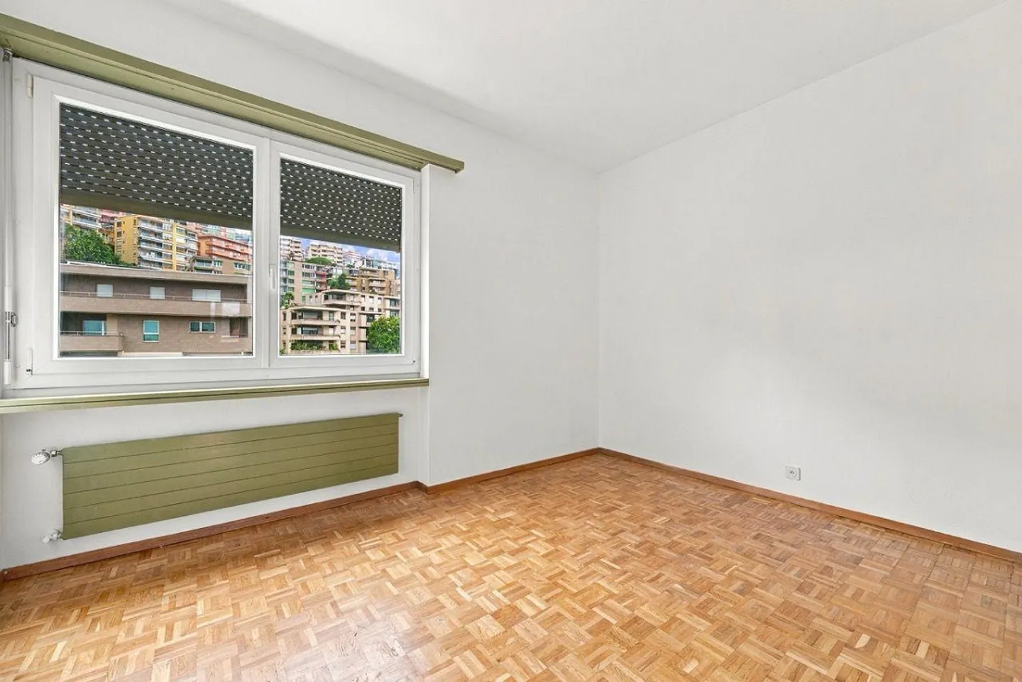 3.5-room apartment for rent, partially renovated and furnished - Photo 6 of 8