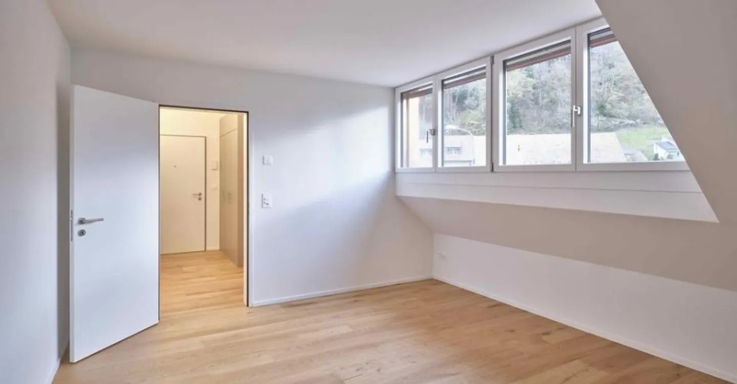 The perfect first apartment - Photo 3 of 6