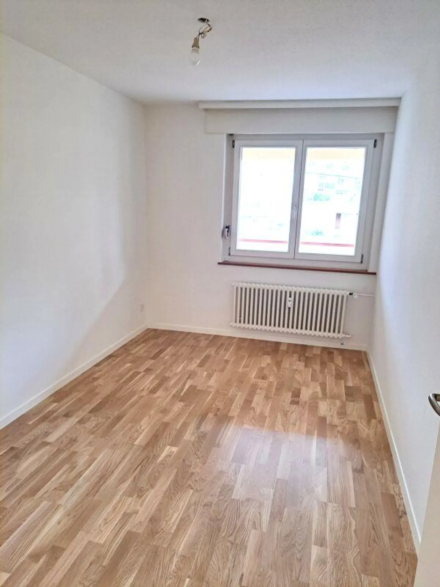 Appartement lumineux avec grand balcon et vue dégagée sur la verdure - Photo 7 sur 9