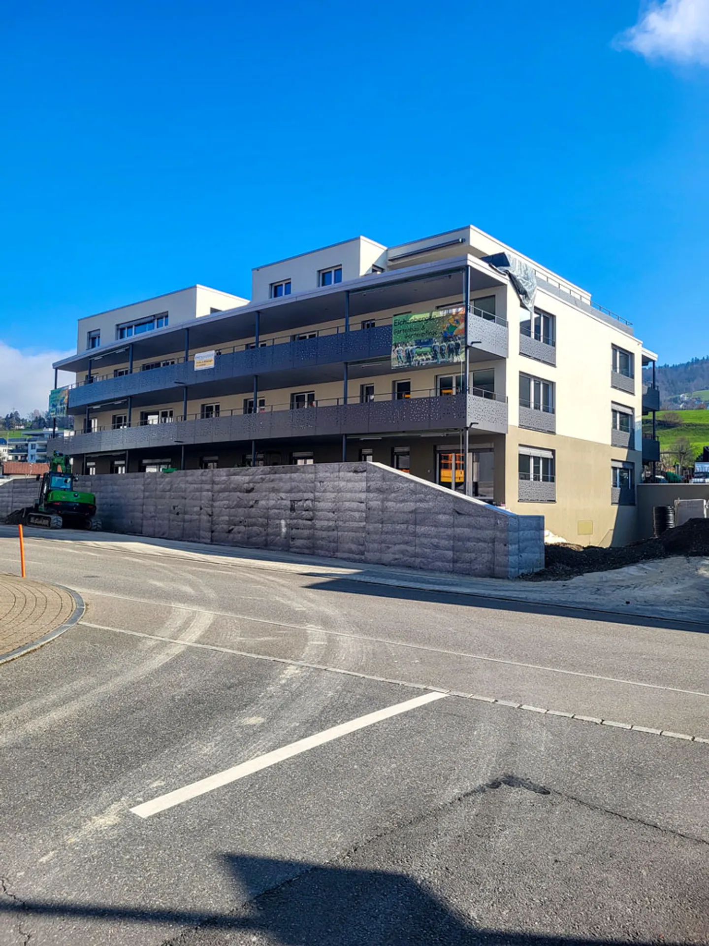 Modern 3.5-room new apartment with balcony in Gommiswald - Photo 1 of 1