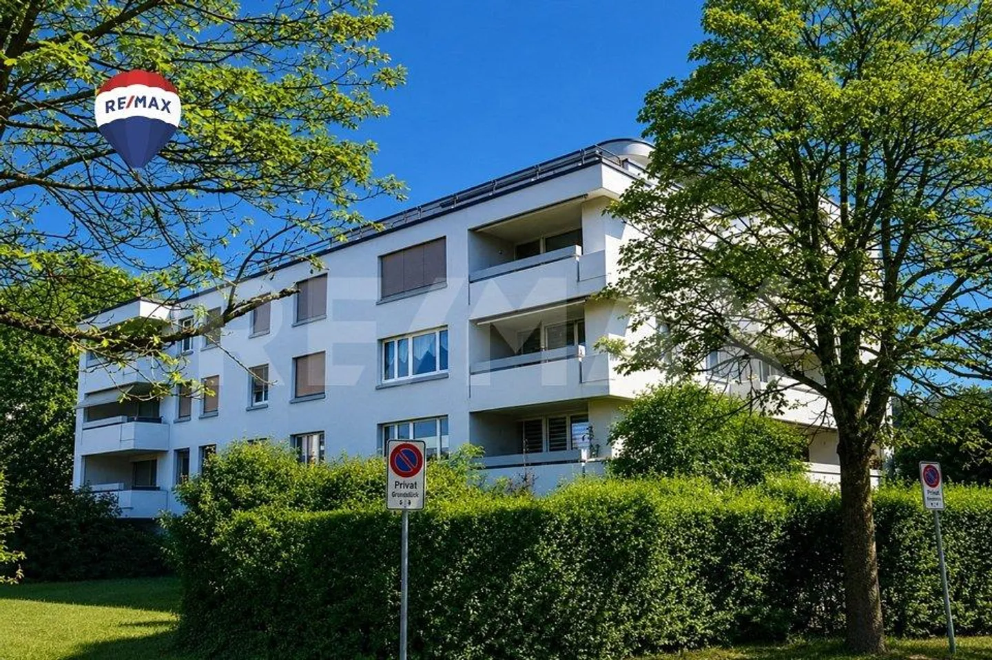 Bright 3.5-room condominium with balcony in a quiet residential area - Photo 1 of 10