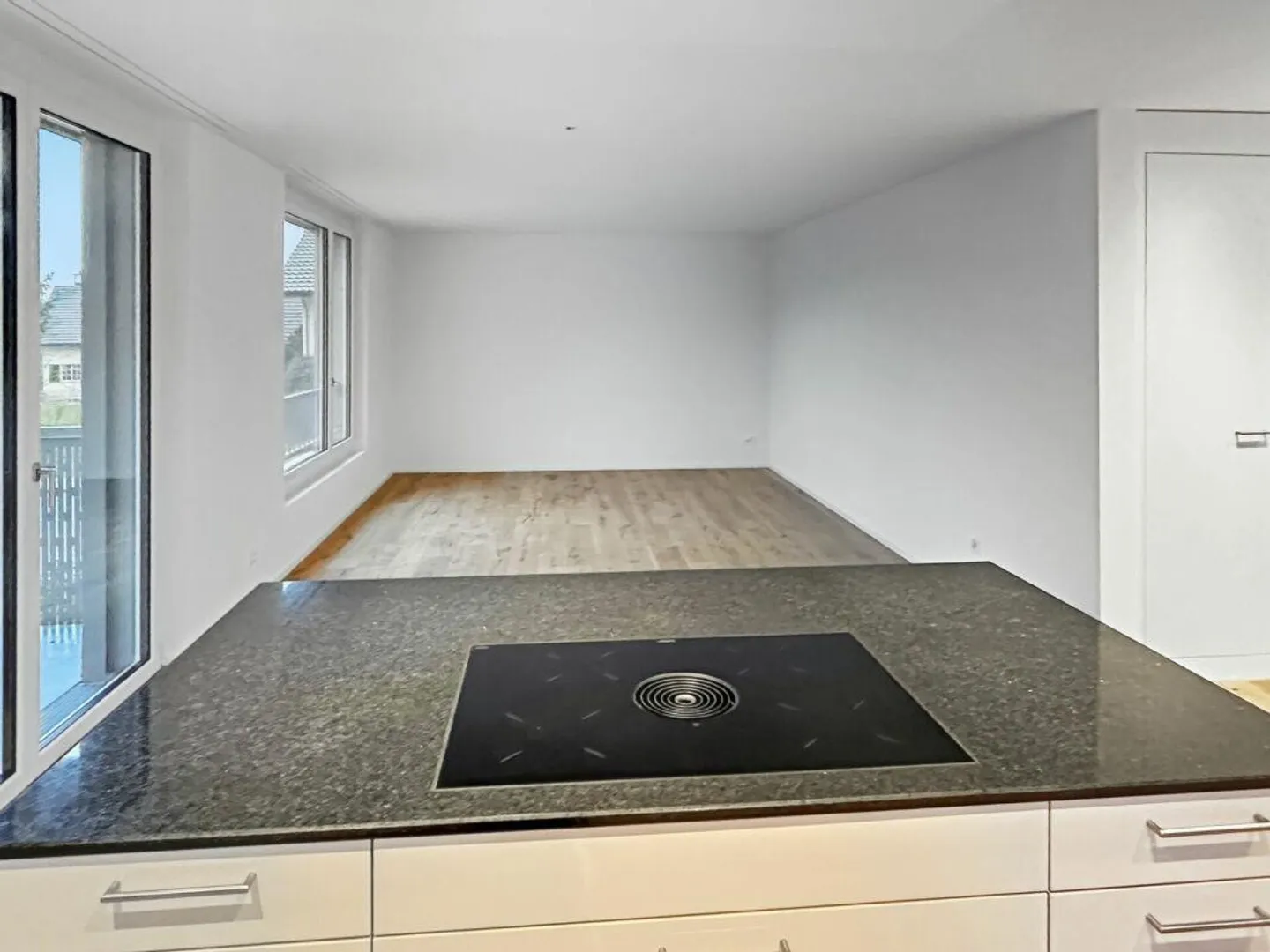 Moderne 3.5 Zimmer-Wohnung in Bettwiesen - Foto 3 von 9