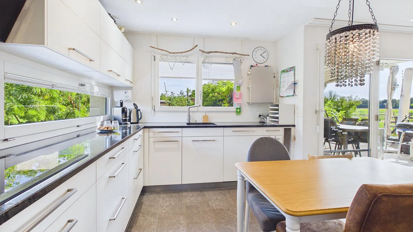 Geräumiges Familienhaus mit Flexibilität - Foto 9 von 30
