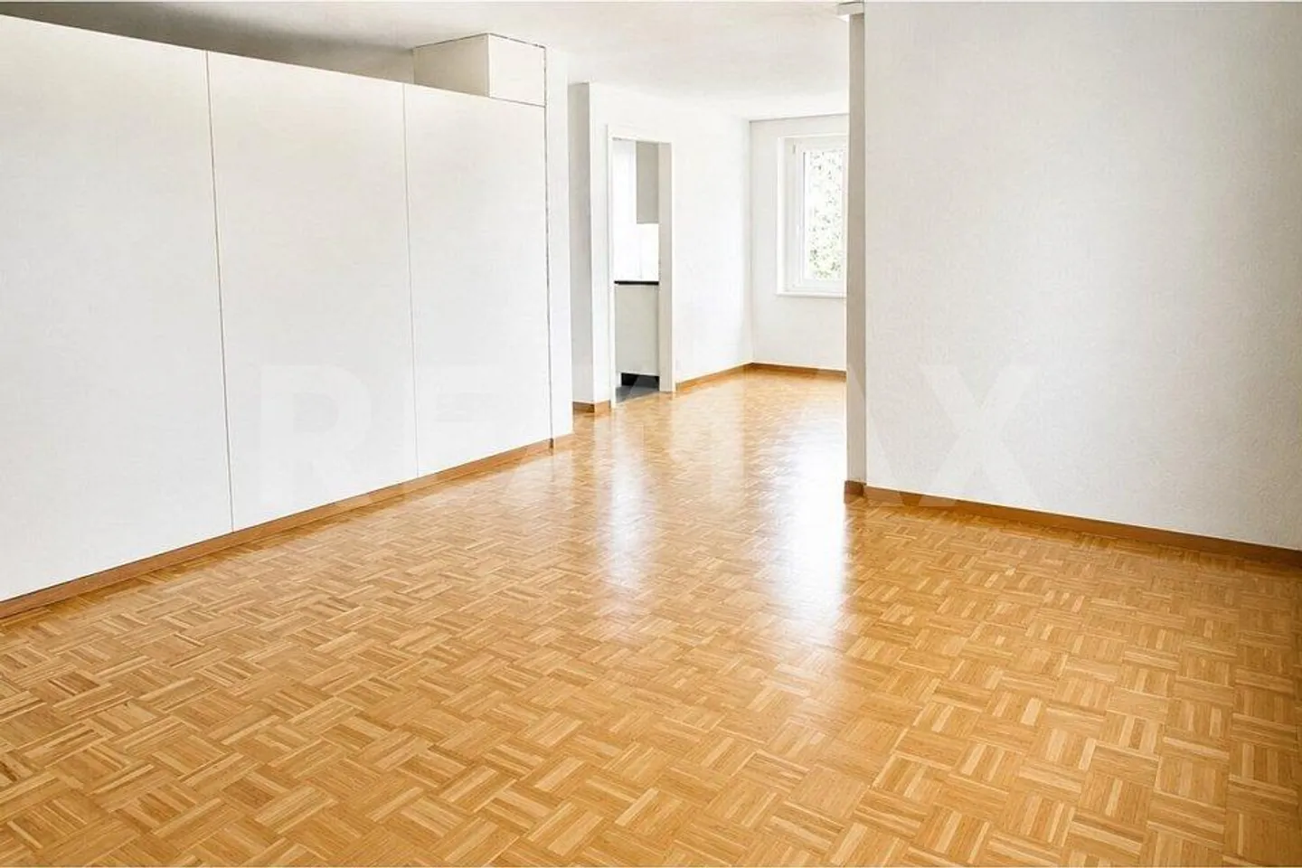 Bright 3.5-room condominium with balcony in a quiet residential area - Photo 3 of 10