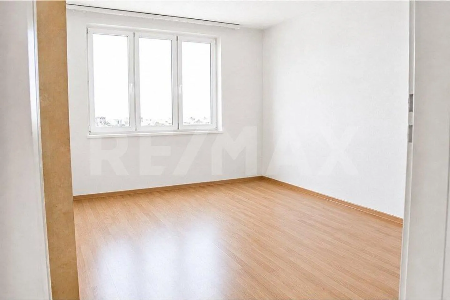 Bright 3.5-room condominium with balcony in a quiet residential area - Photo 7 of 10