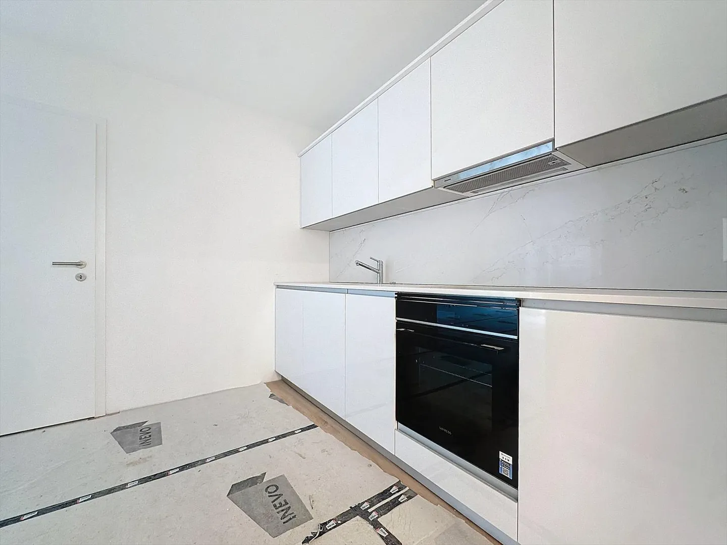 Studio neu mit überdachter Terrasse und Garten - Foto 4 von 13