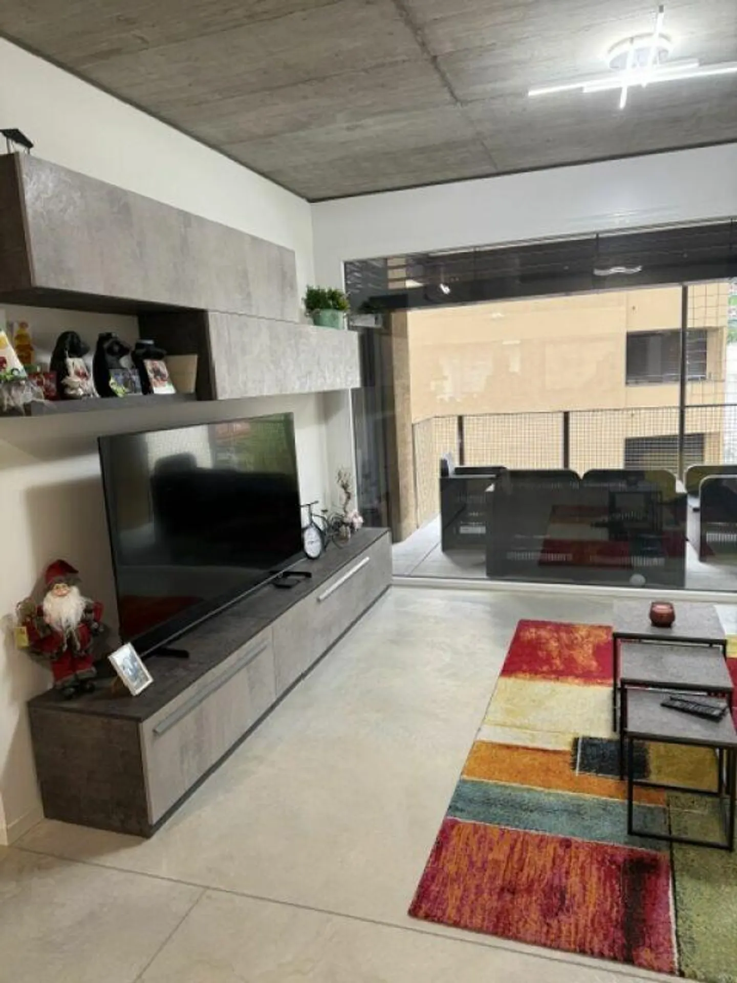 Wir vermieten eine große und moderne 2,5-Zimmer-Wohnung in zentraler Lage - Foto 4 von 16