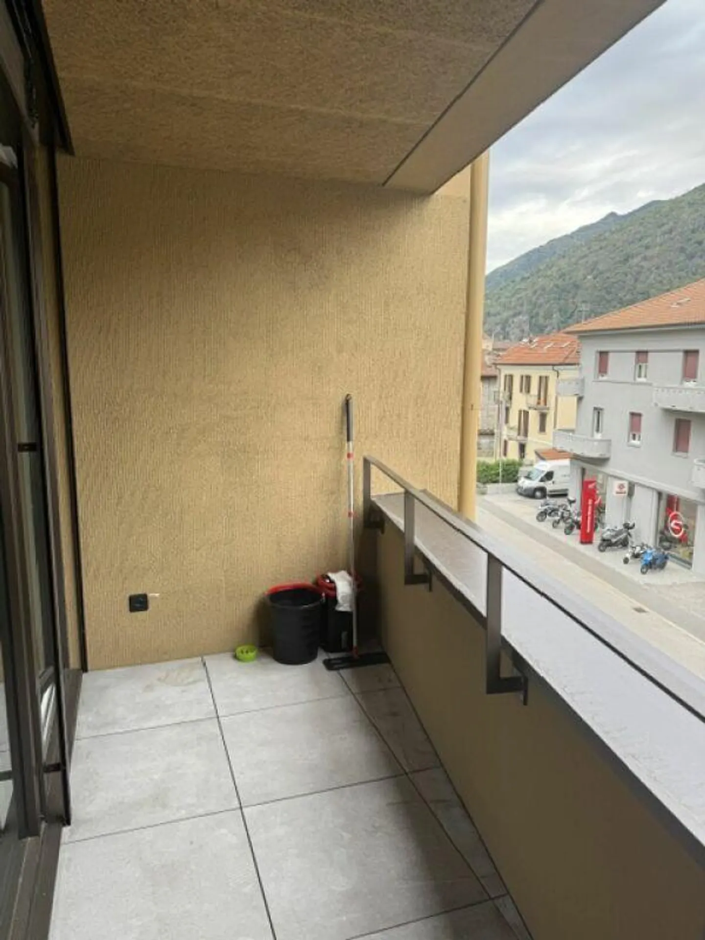 Wir vermieten eine große und moderne 2,5-Zimmer-Wohnung in zentraler Lage - Foto 11 von 16