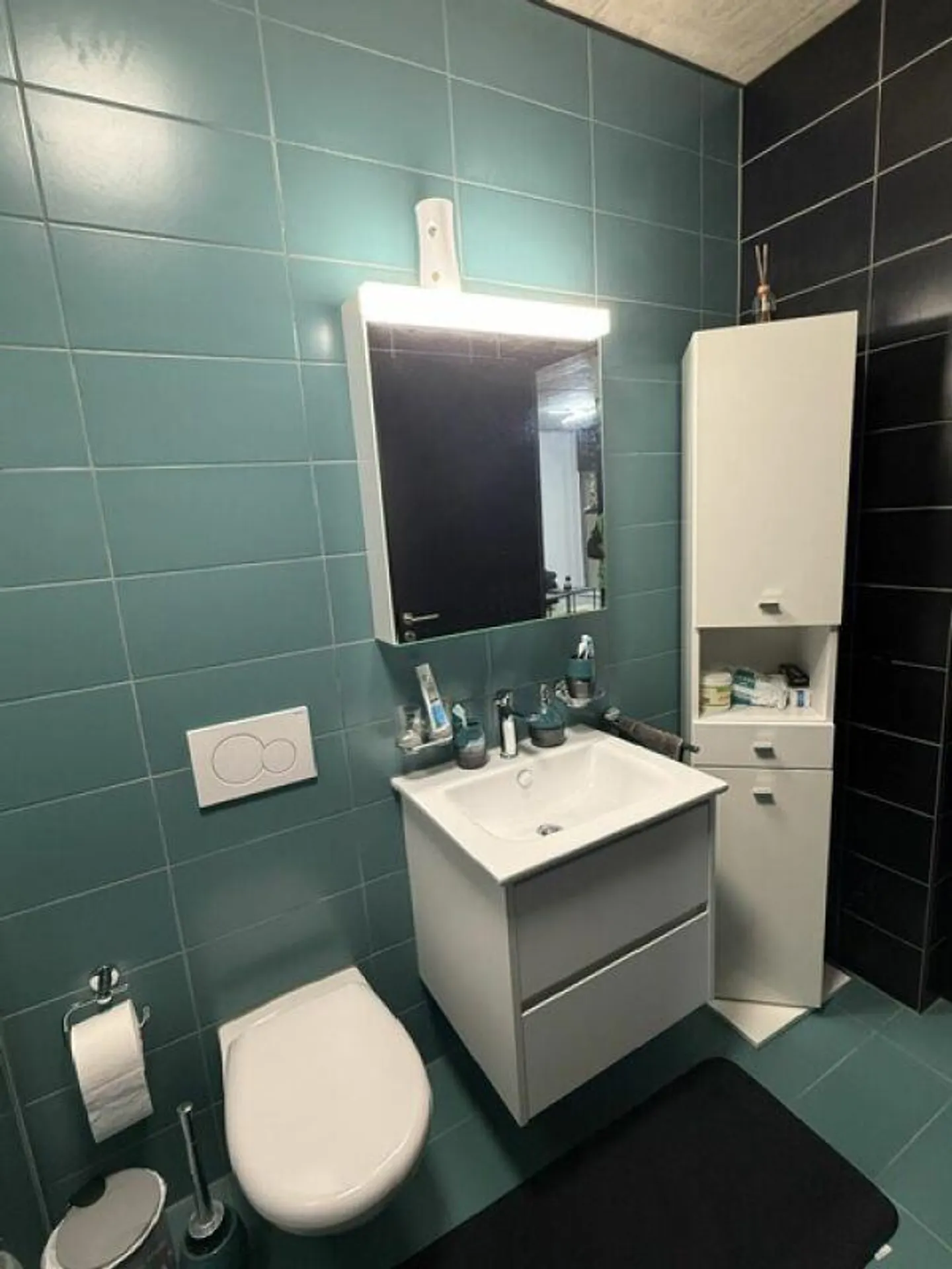 Wir vermieten eine große und moderne 2,5-Zimmer-Wohnung in zentraler Lage - Foto 15 von 16