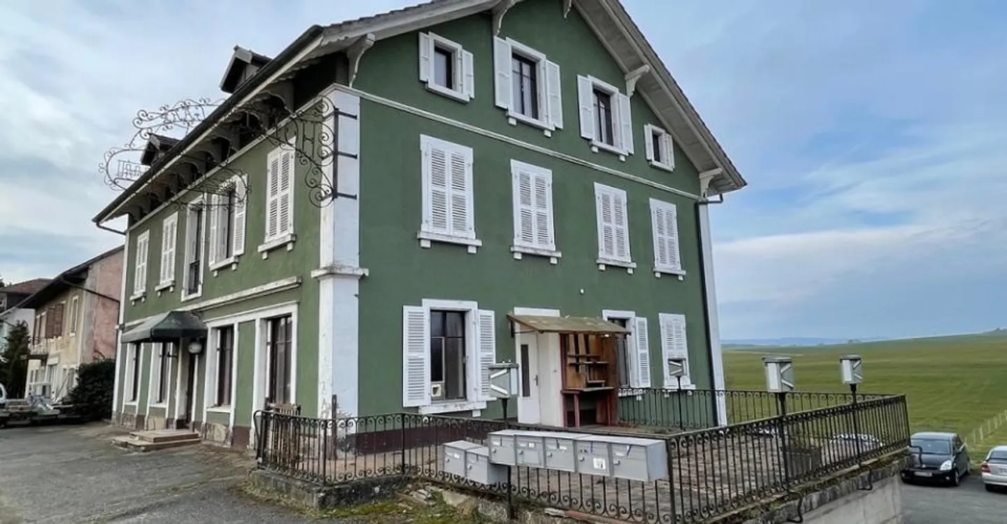 Rental Building, Bonfol - 450000 - Photo 1 of 13