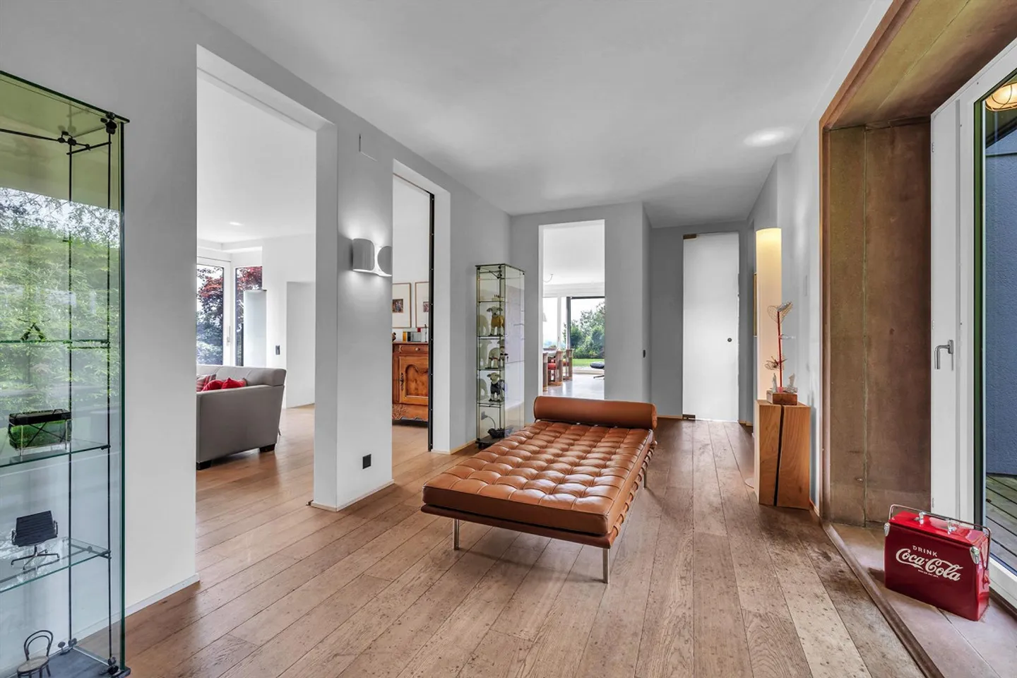 Villa with expansion possibilities & land reserve - Photo 7 of 11