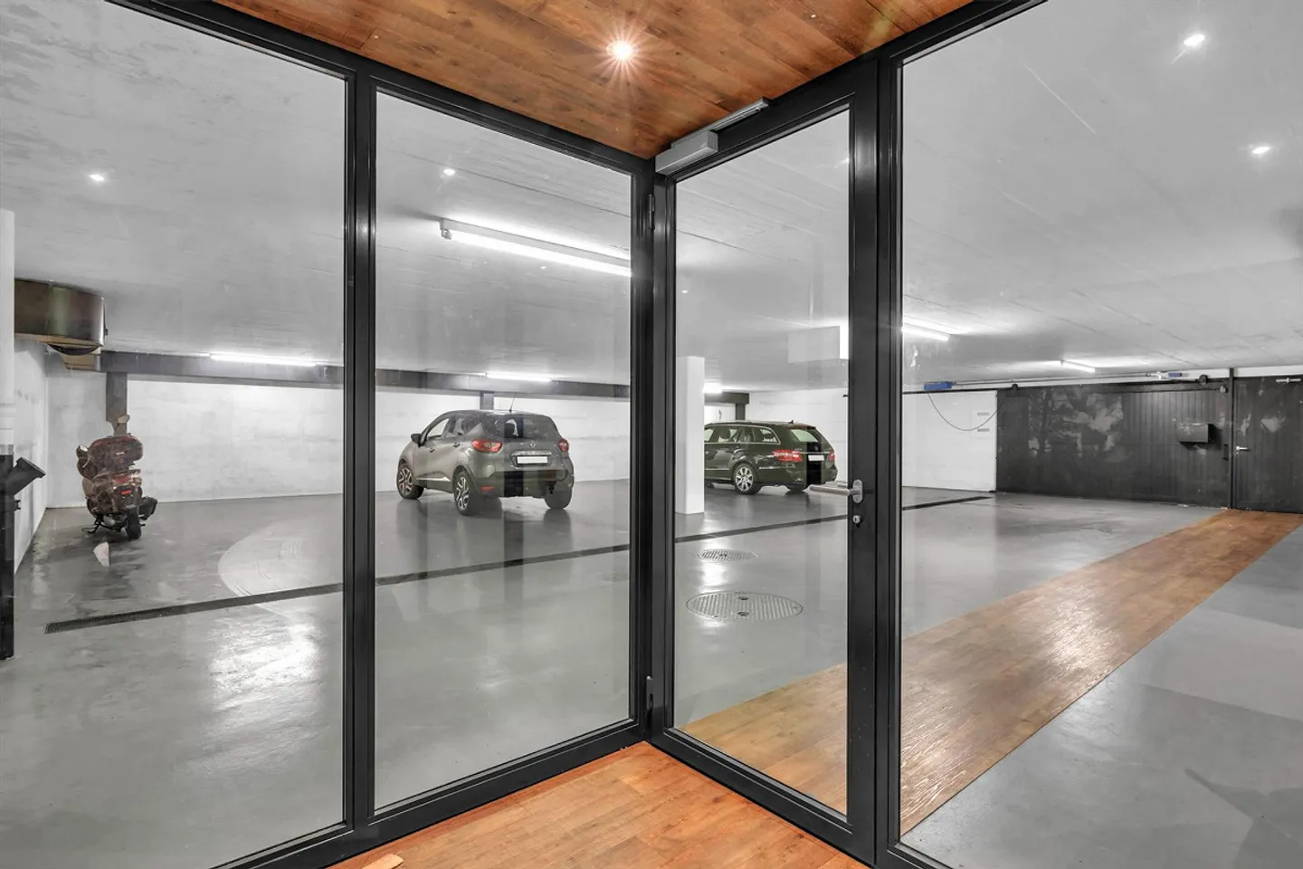 Villa with expansion possibilities & land reserve - Photo 10 of 11