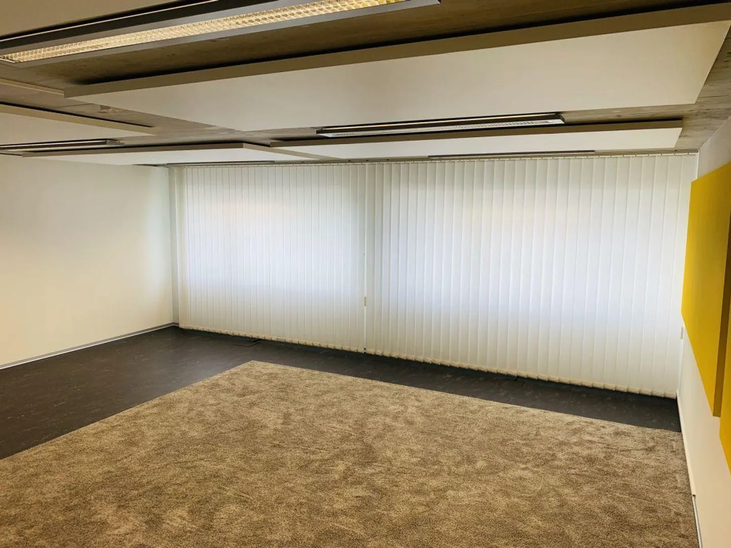 Bürofläche im Geschäftshaus Rheinsicht - Foto 2 von 4