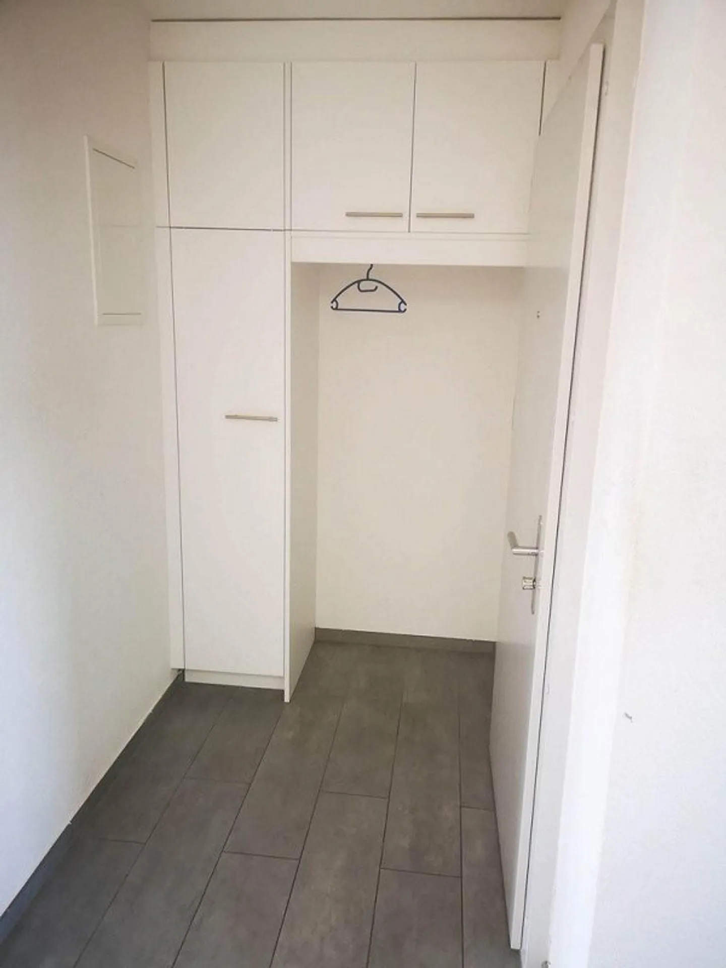 Schöne 2.5-Zimmerwohnung in Murten - Photo 2 of 9