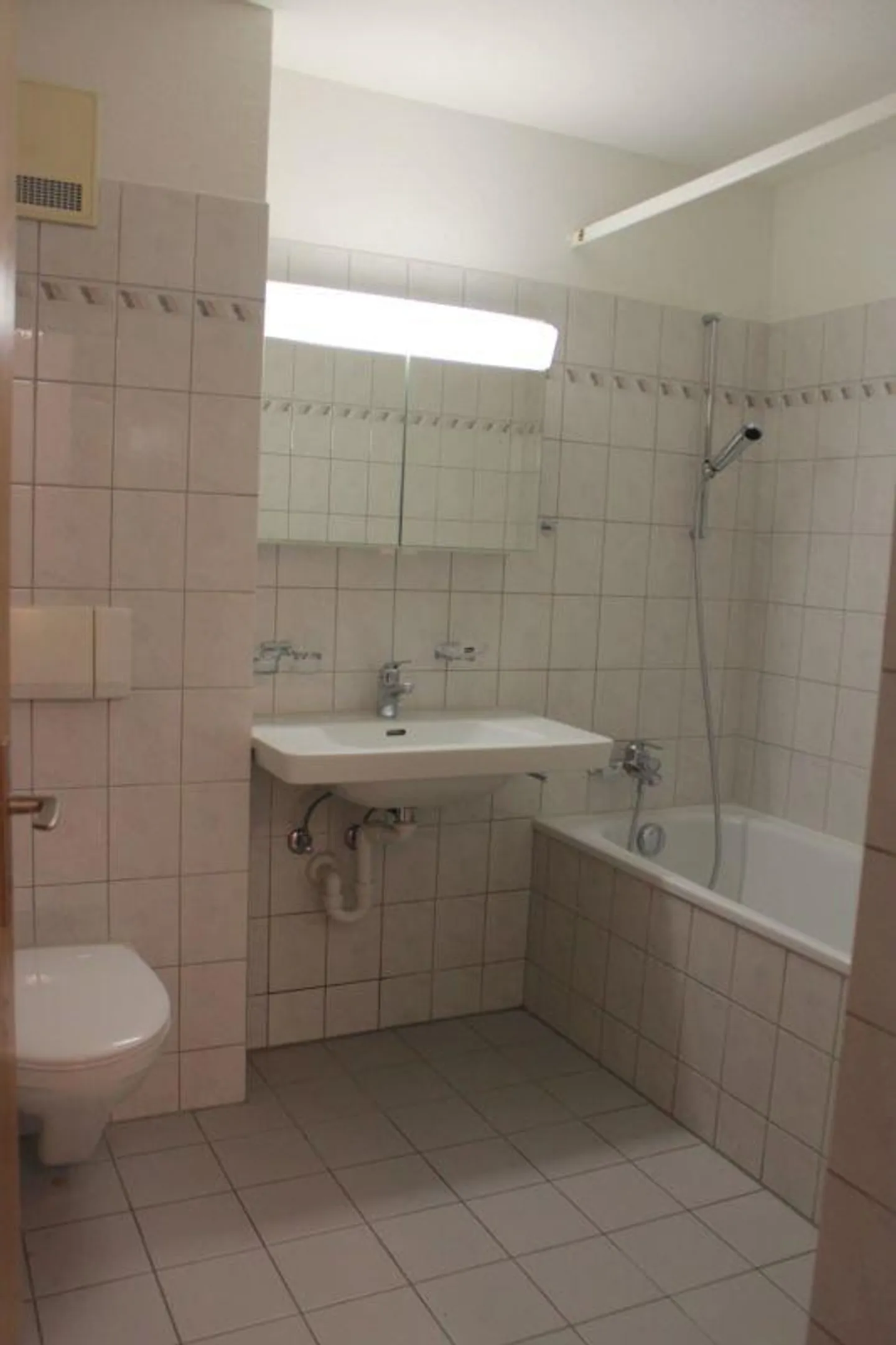 Ruhige Wohnlage mit fixen Nebenkosten - Foto 4 di 8
