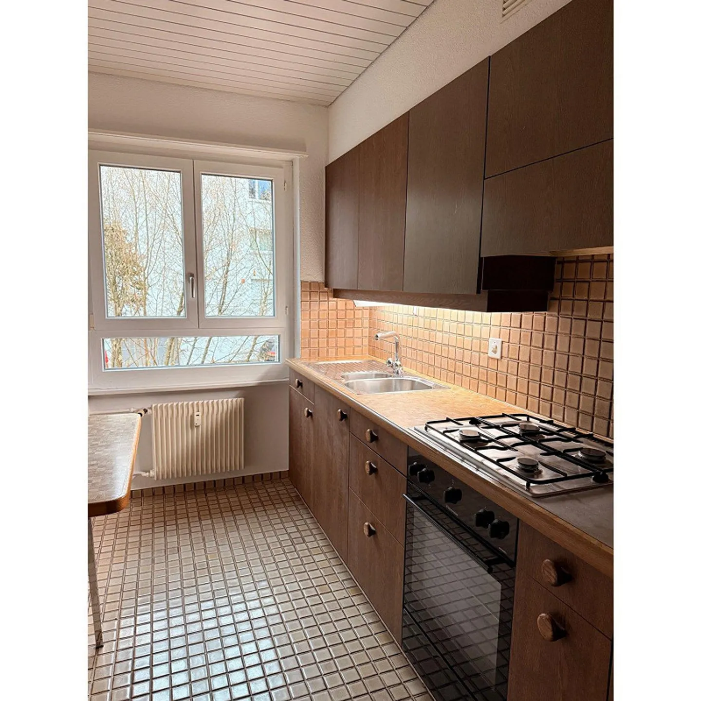 Appartement 3.5 pièces dans un emplacement central à Zollikofen - Photo 4 sur 7