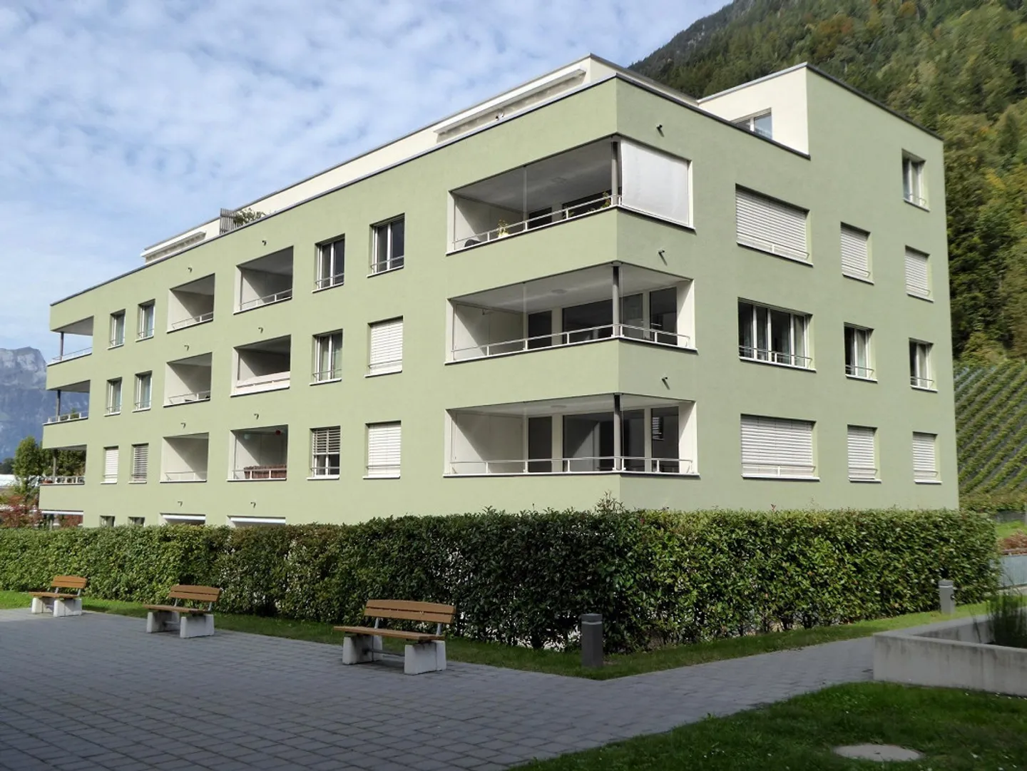 modern 4.5-room apartment on the ground floor - Photo 1 of 8