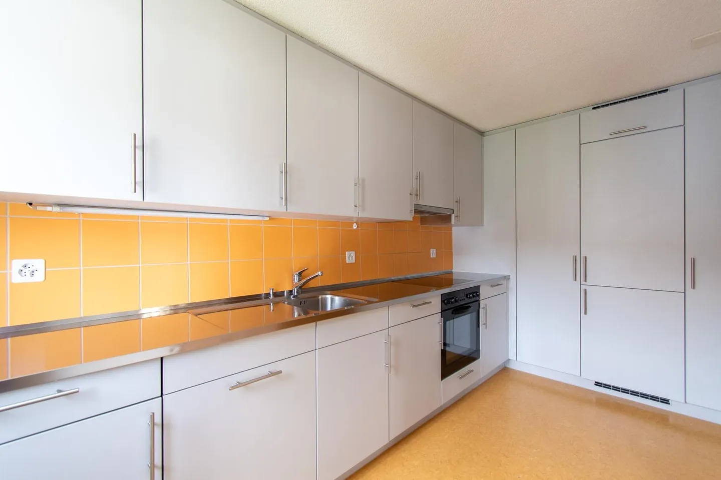 Spacious 3.5 room apartment in a quiet location, near the hospital - Photo 6 of 13