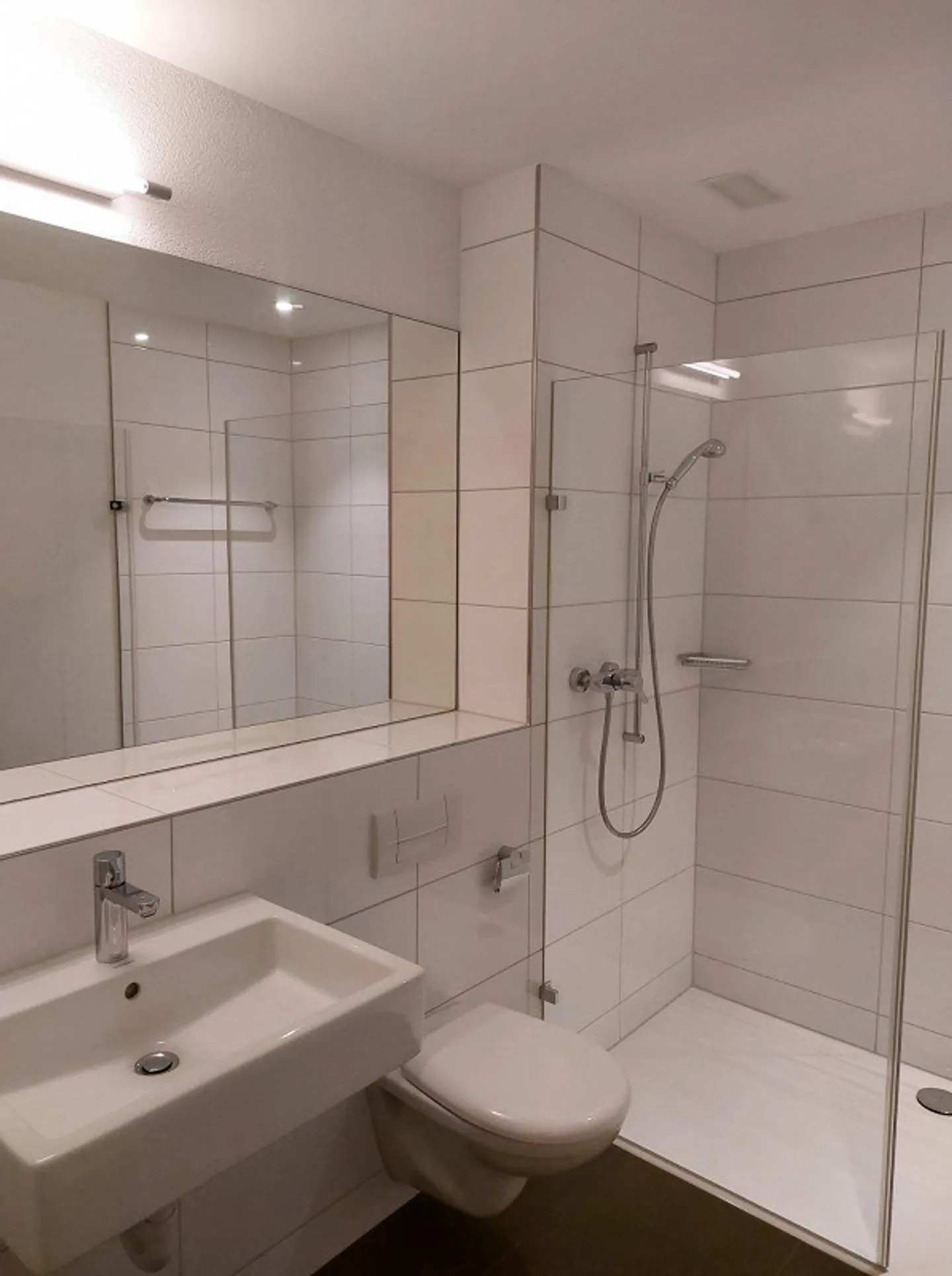 modern 4.5-room apartment on the ground floor - Photo 6 of 8