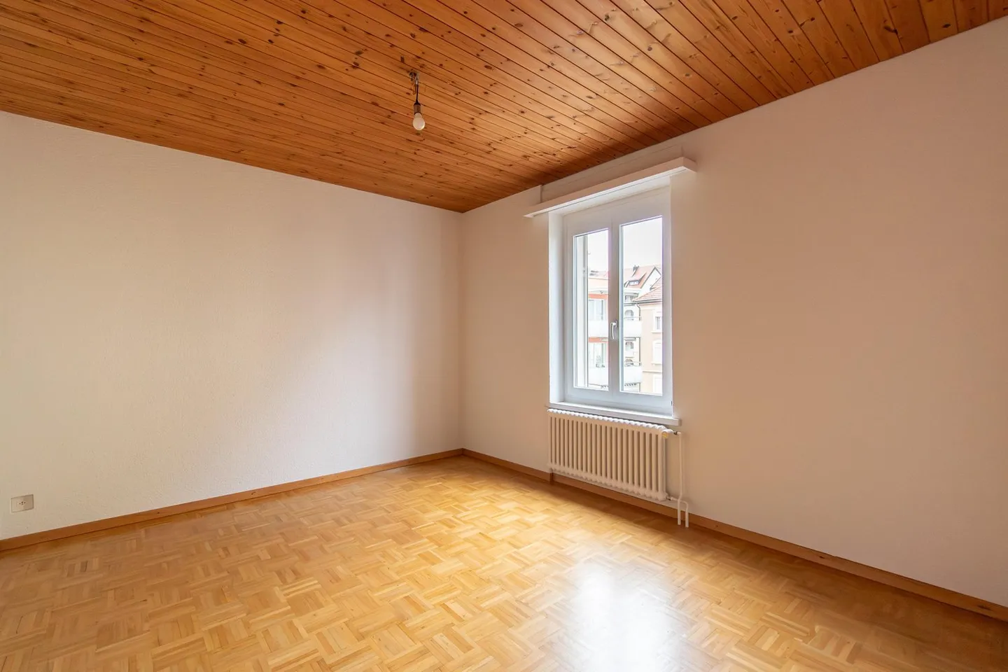 Spacious 3.5 room apartment in a quiet location, near the hospital - Photo 12 of 13