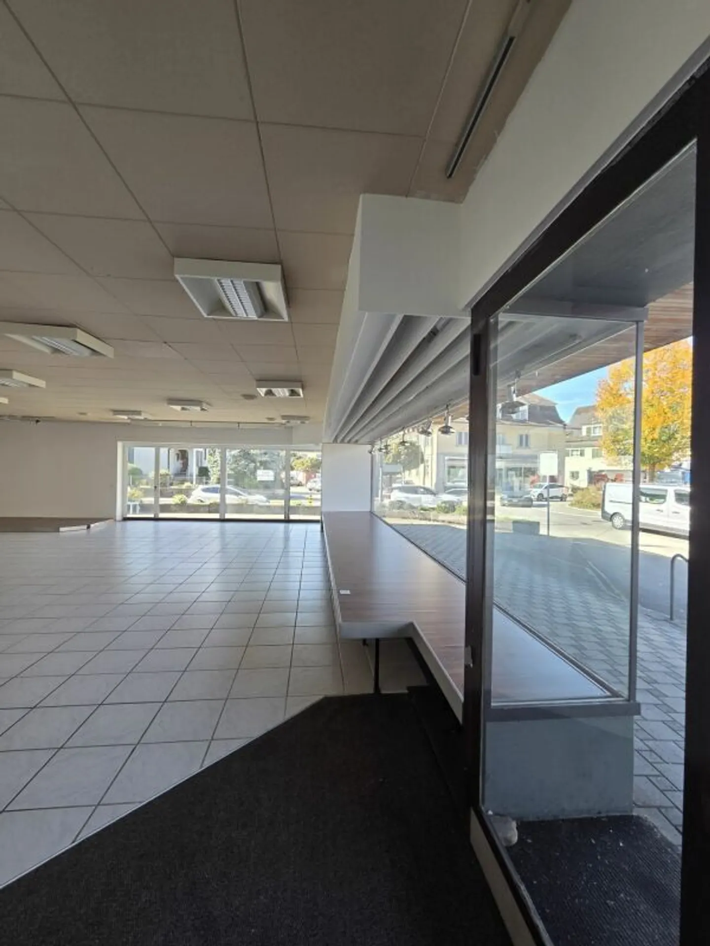 Spazio Commerciale di Prima Scelta a Gerlafingen - Foto 5 di 12
