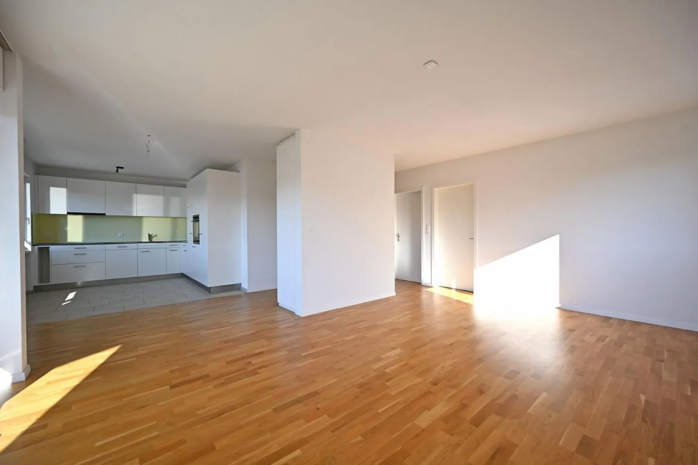 Appartamento familiare ristrutturato a Thörishaus con garage e parcheggio esterno - Foto 3 di 9