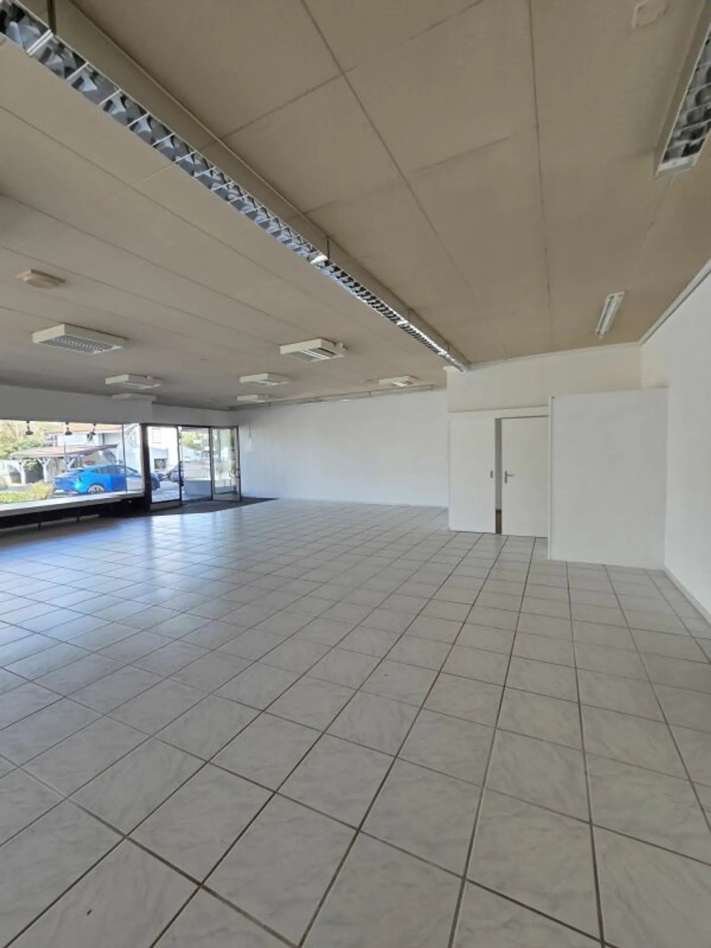 Spazio Commerciale di Prima Scelta a Gerlafingen - Foto 4 di 12