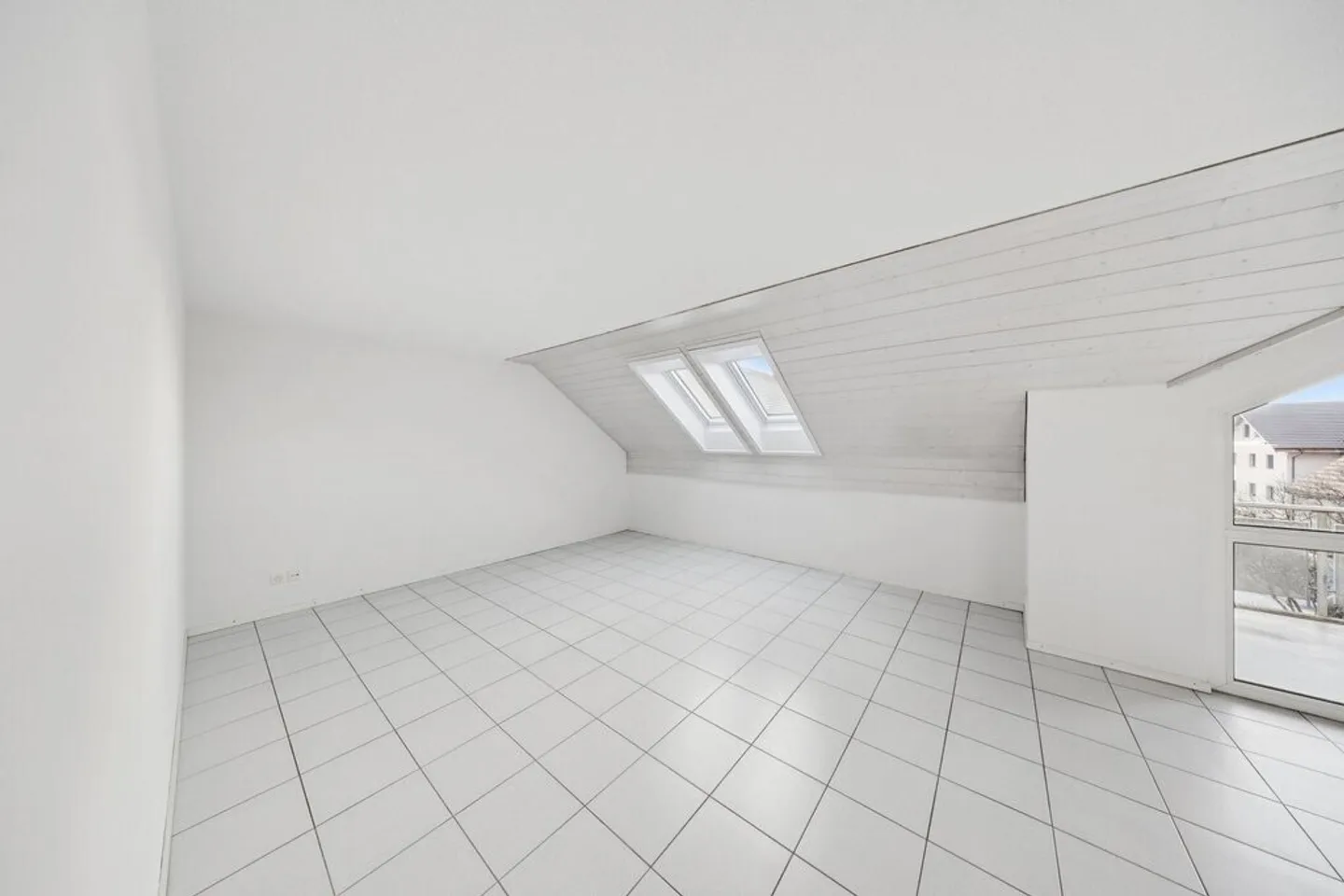 Modernes 3.5-Zimmer-Apartment - Foto 2 von 7