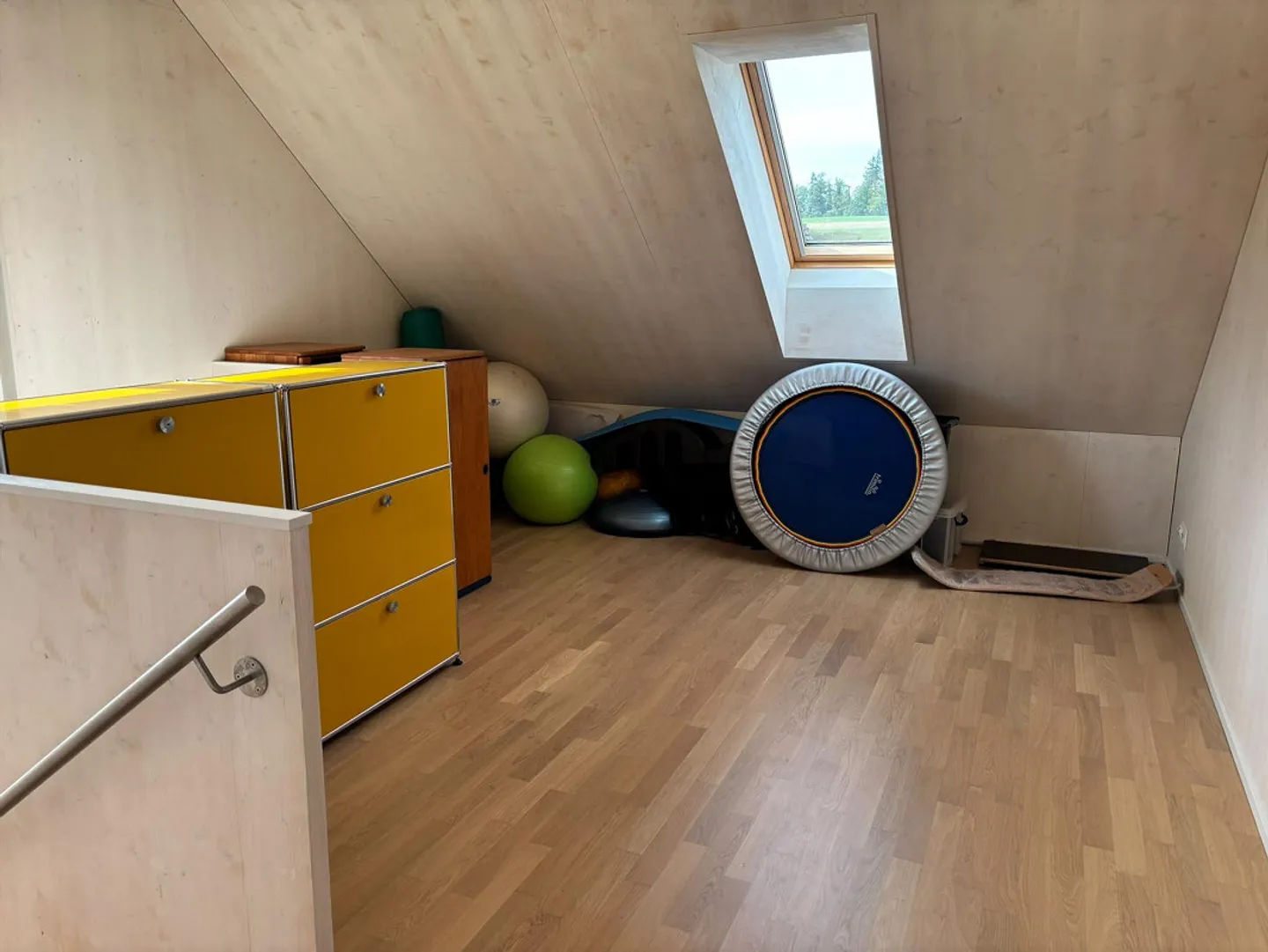 Spacious 5.5-Room Maisonette Cooperative Apartment - Photo 15 of 23