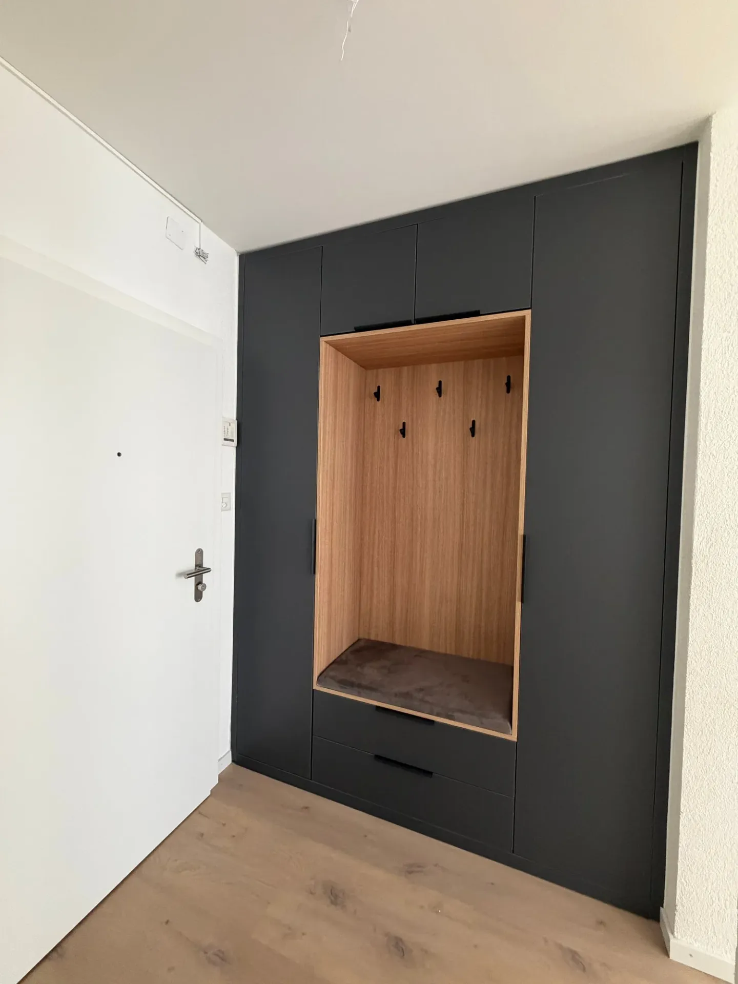 À louer – Superbe appartement de 2,5 pièces entièrement rénové au cœur de Fribourg - Photo 6 sur 7