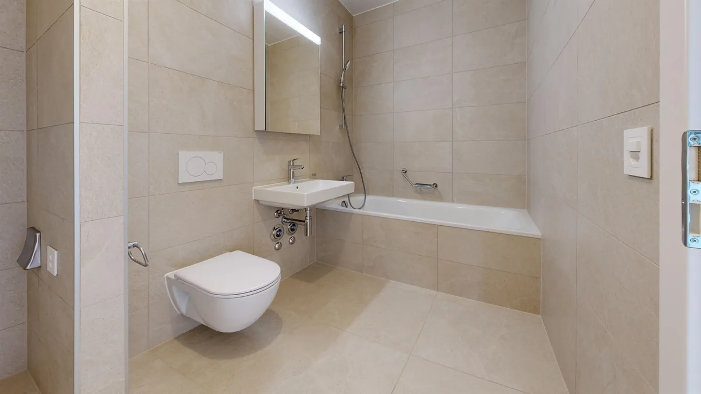 Geräumige 4.5-Zimmer-Wohnung mit Balkon und modernem Komfort! - Photo 10 sur 11