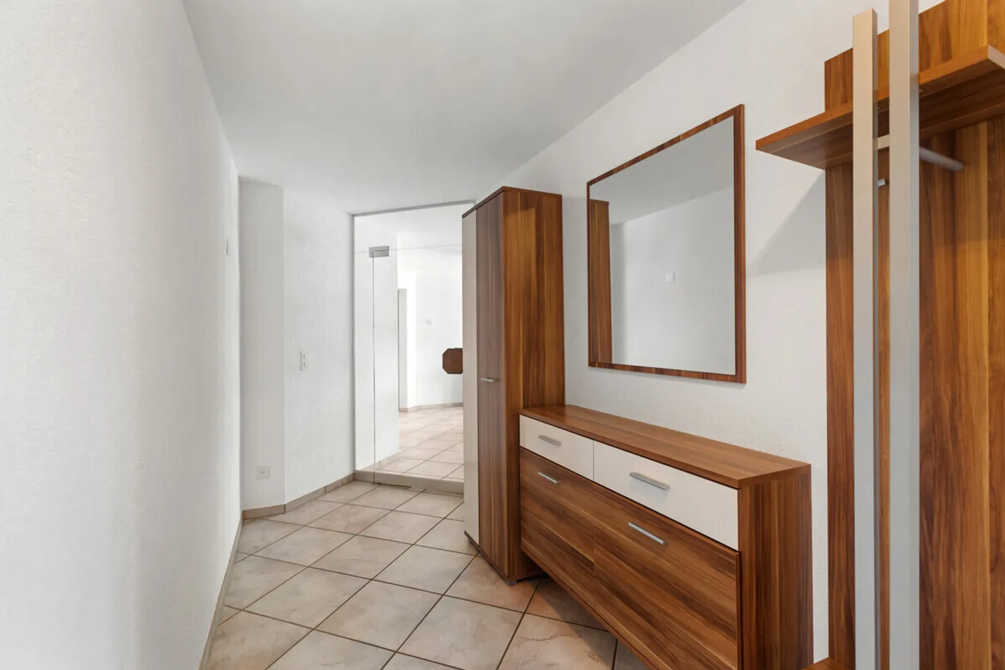 Spacious terrace apartment with garden paradise - Photo 9 of 13
