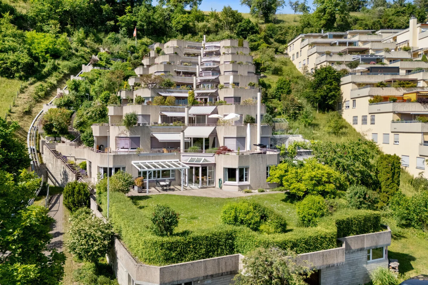 Spacious terrace apartment with garden paradise - Photo 1 of 13