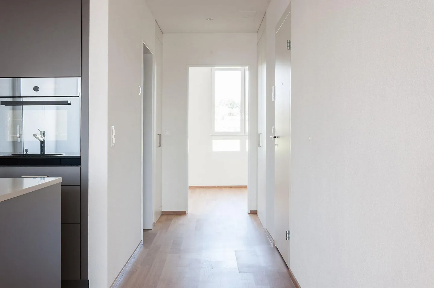 Attractive apartment waiting for charming singles - Photo 4 of 7