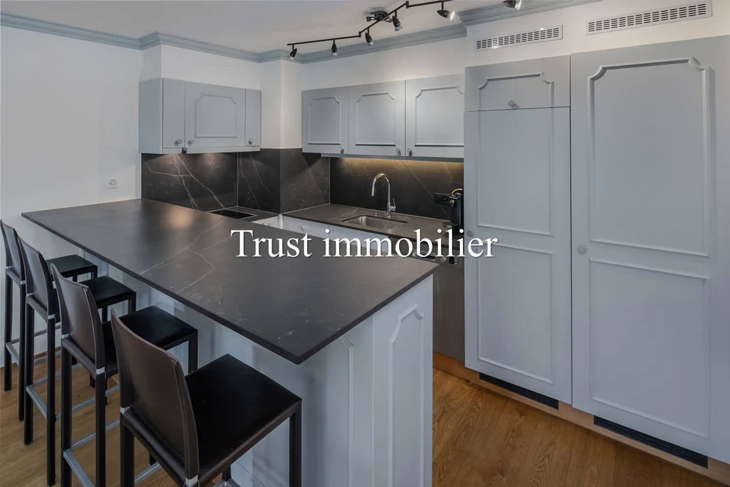 3001. Nice apartment in the center of Crans - Photo 8 of 17