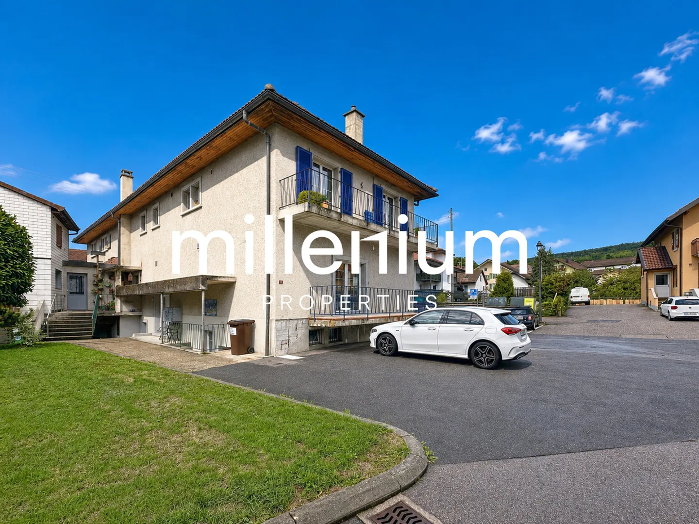 Beautifully renovated duplex in the heart of Gimel - Photo 1 of 7