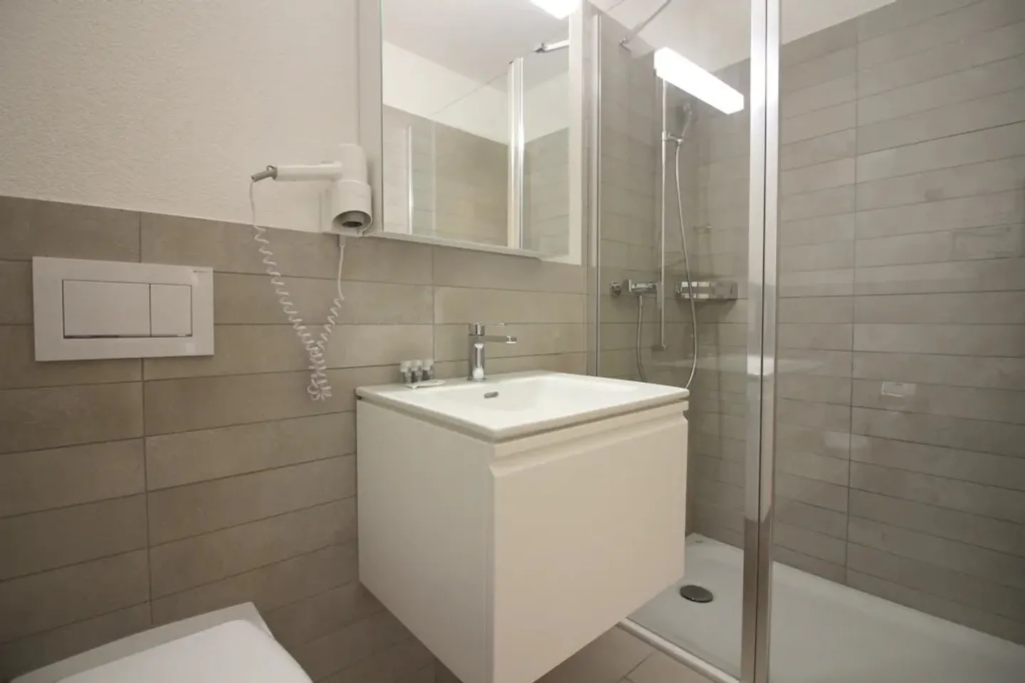 Appartamento in affitto - Foto 9 di 10