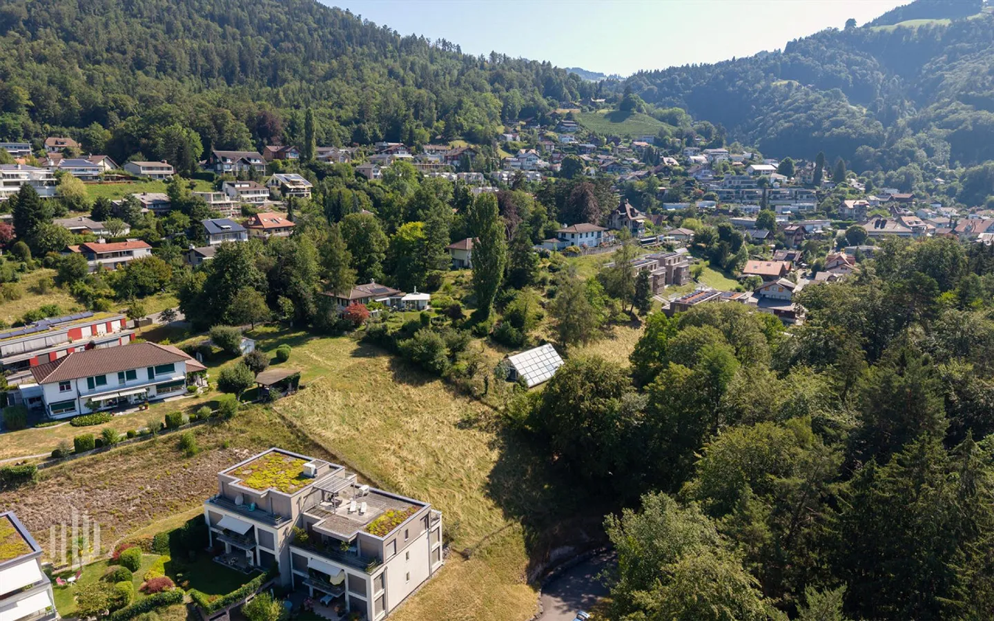 ImmoWyss - Attractive building plot with 1966 m2 in a preferred residential area - Photo 4 of 13