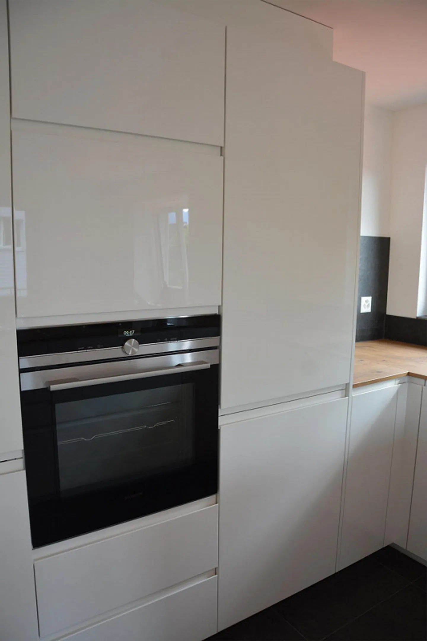 Spaziosa casa moderna di 6 1/2 stanze nella migliore posizione - Foto 6 di 30