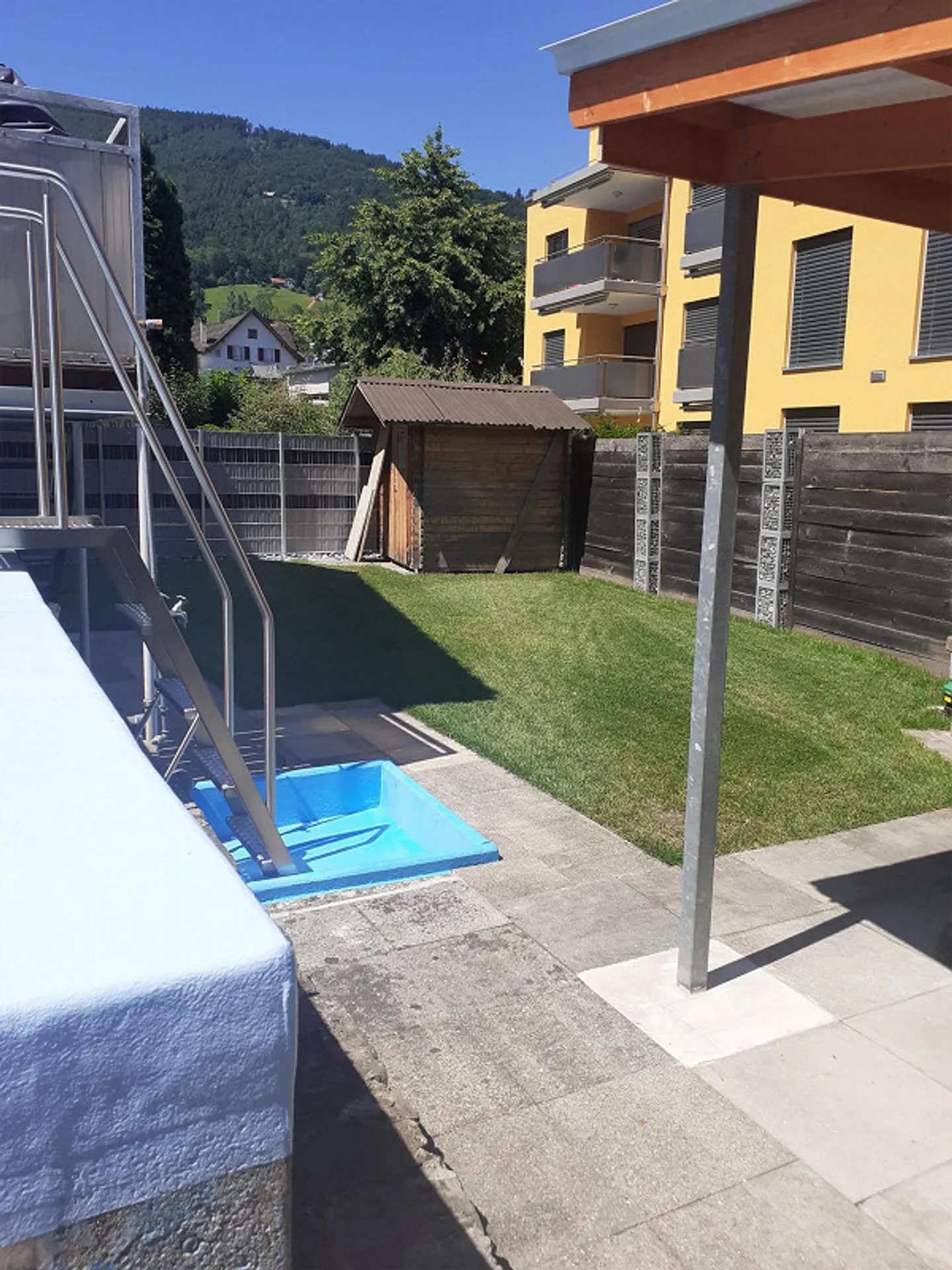 Spaziosa casa moderna di 6 1/2 stanze nella migliore posizione - Foto 25 di 30