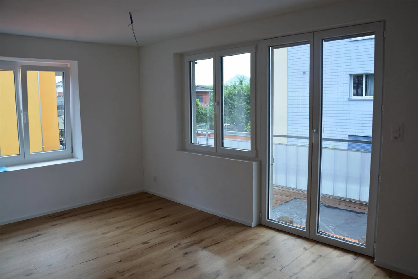 Spaziosa casa moderna di 6 1/2 stanze nella migliore posizione - Foto 7 di 30