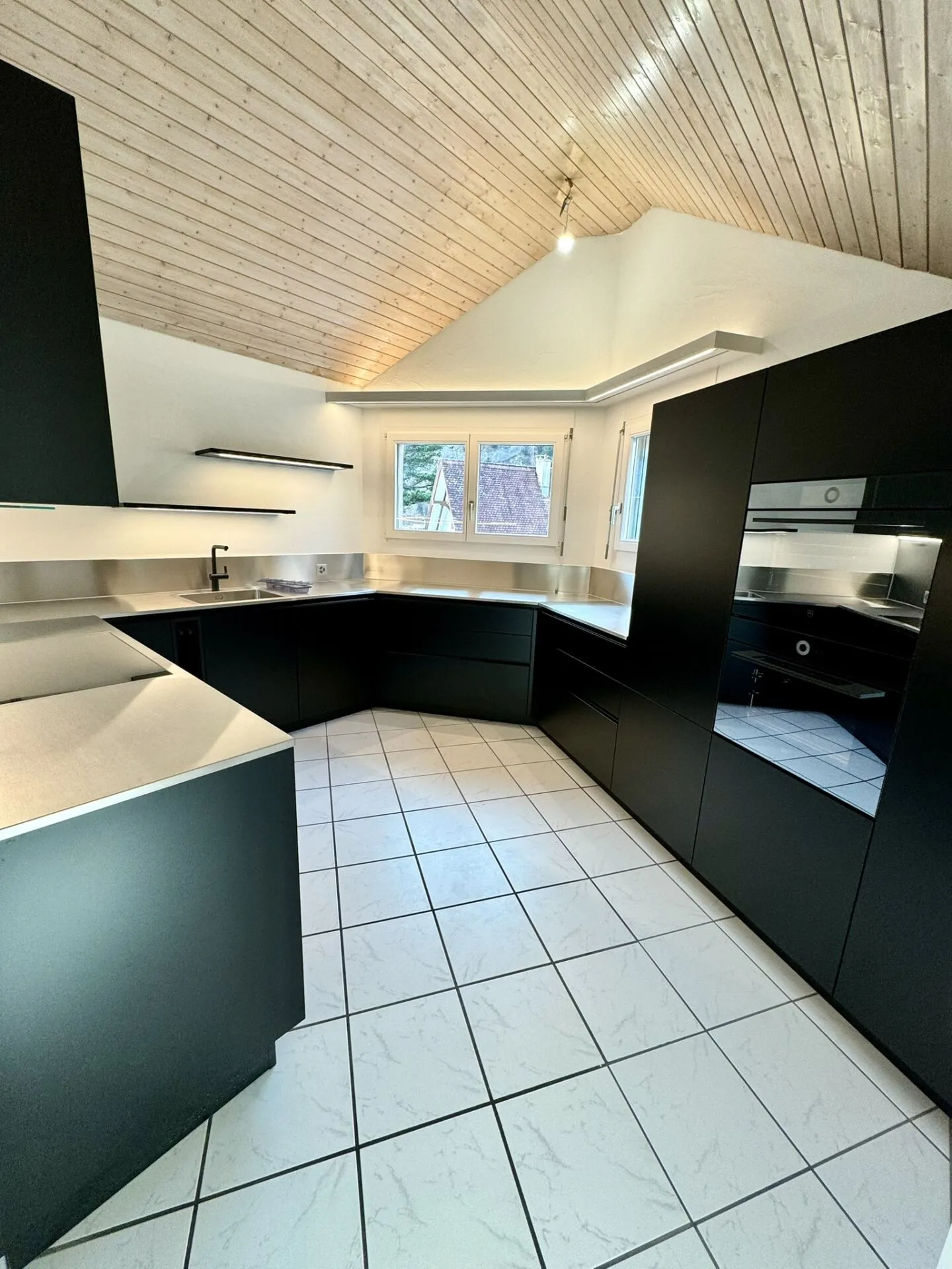 Attico da sogno di 4,5 stanze a Weesen - Foto 4 di 12